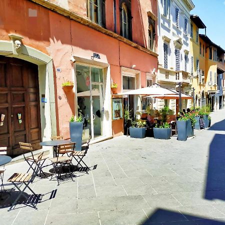 Appartement Sotto I Tetti Del Borgo à Spolète Extérieur photo