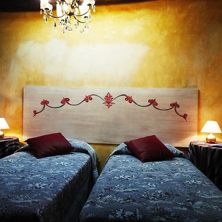 Appartement Sotto I Tetti Del Borgo à Spolète Extérieur photo