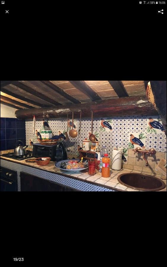 Appartement Sotto I Tetti Del Borgo à Spolète Extérieur photo