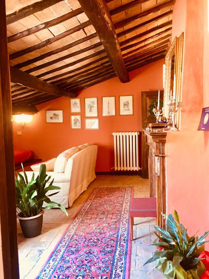Appartement Sotto I Tetti Del Borgo à Spolète Extérieur photo